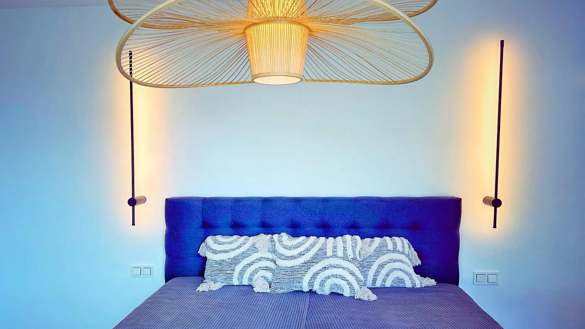 House Sleeps 4 - Parking-Balcony-Seaview - New Villa Competa Spain